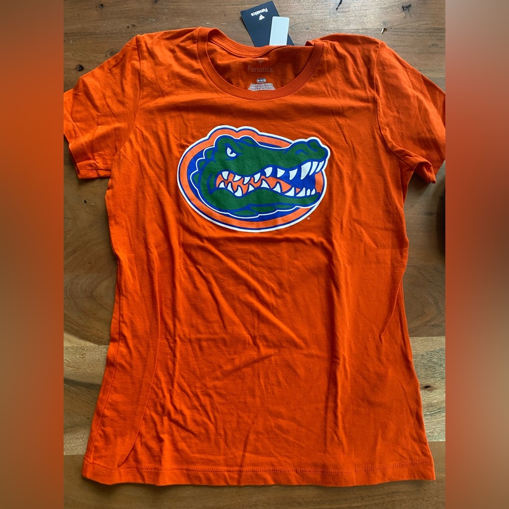NWT Fanatics University of Florida UF Women’s Shirt